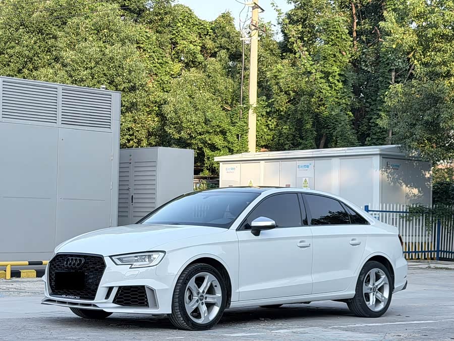 Audi A3 2020, фото 1