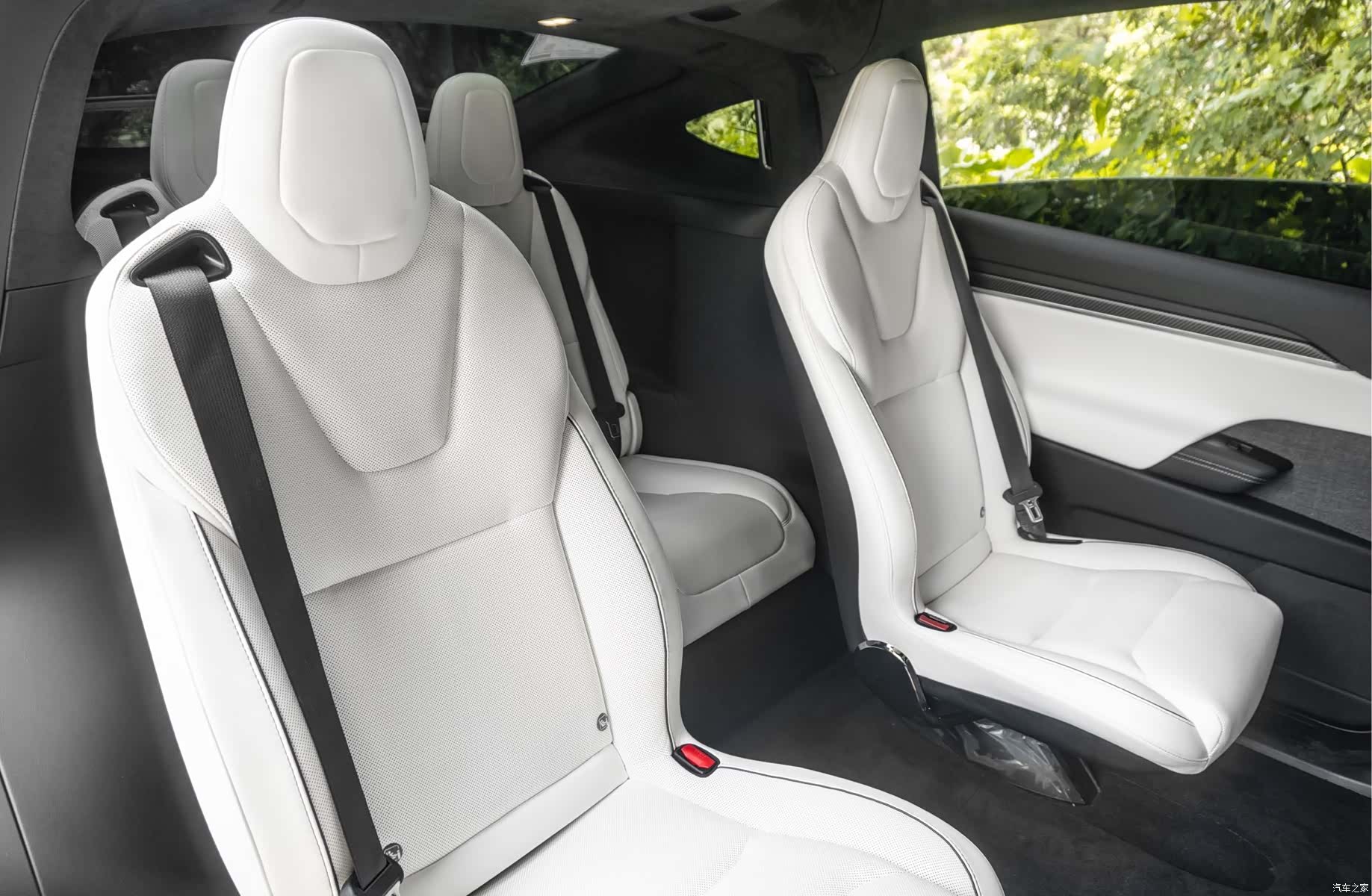 Tesla Model X, 2023 16