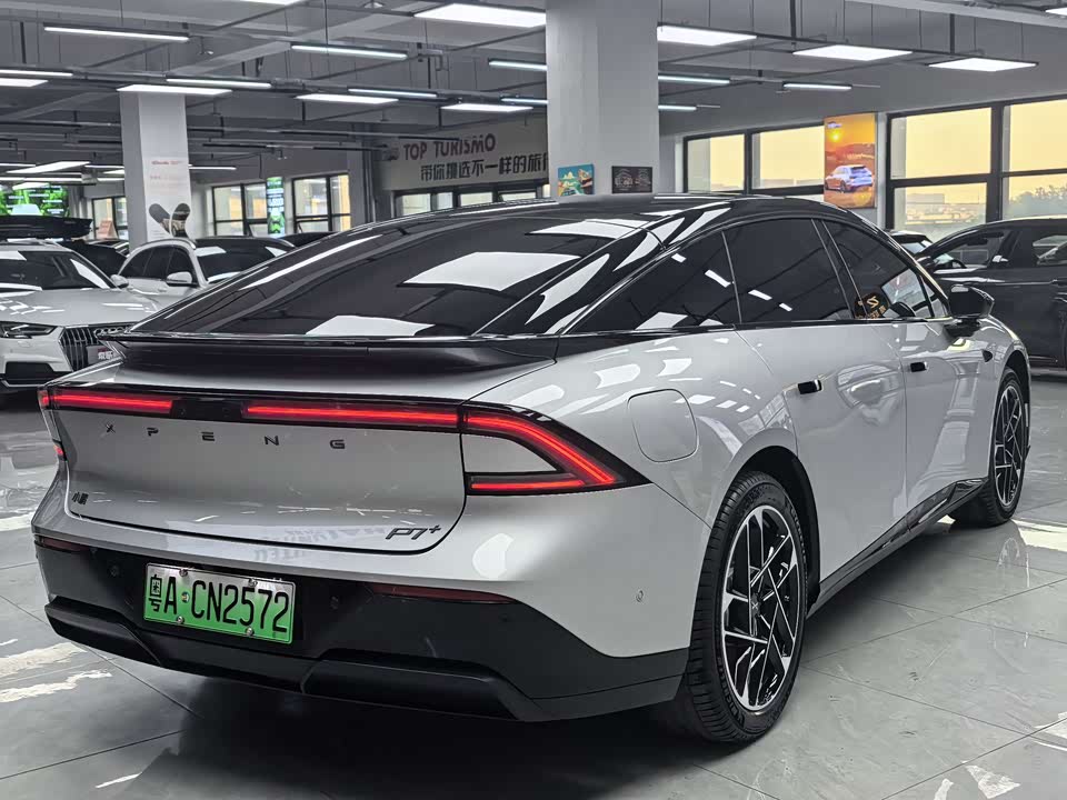 XPENG P7+