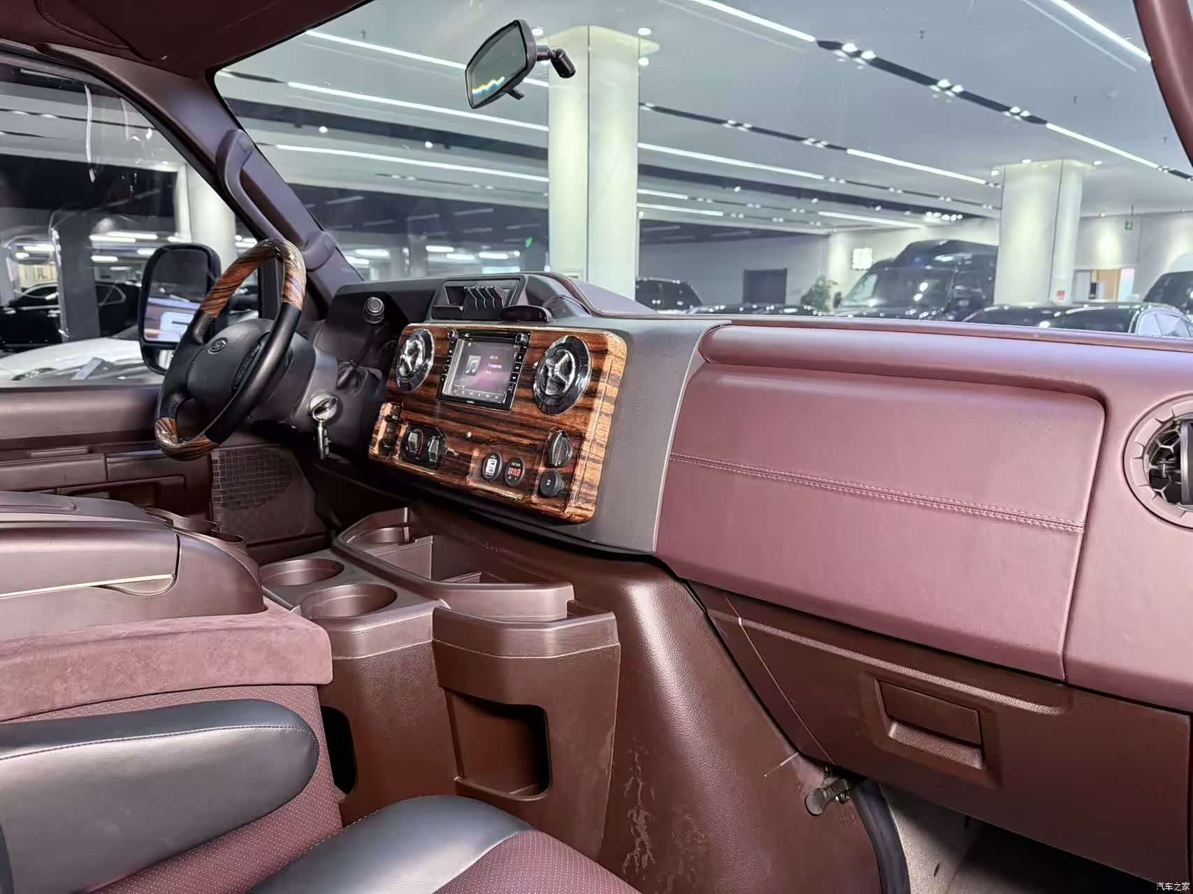 Ford E350, 2019 11