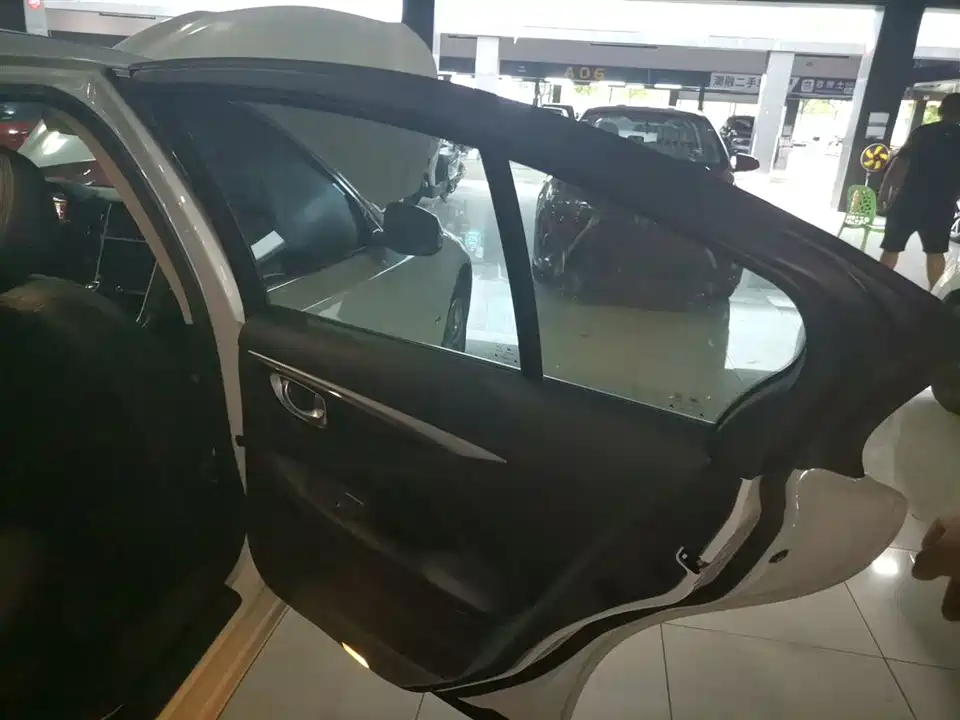 Infiniti Q50L Infiniti Q50L