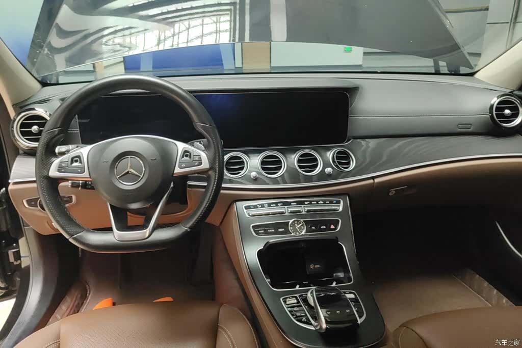 Mercedes-Benz E-Class, 2018 12