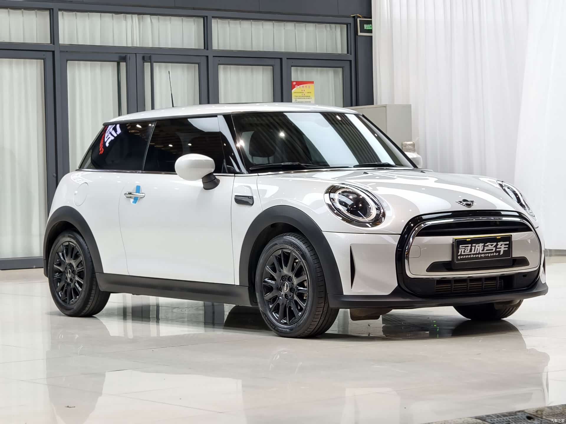 Mini ONE, 2024 3