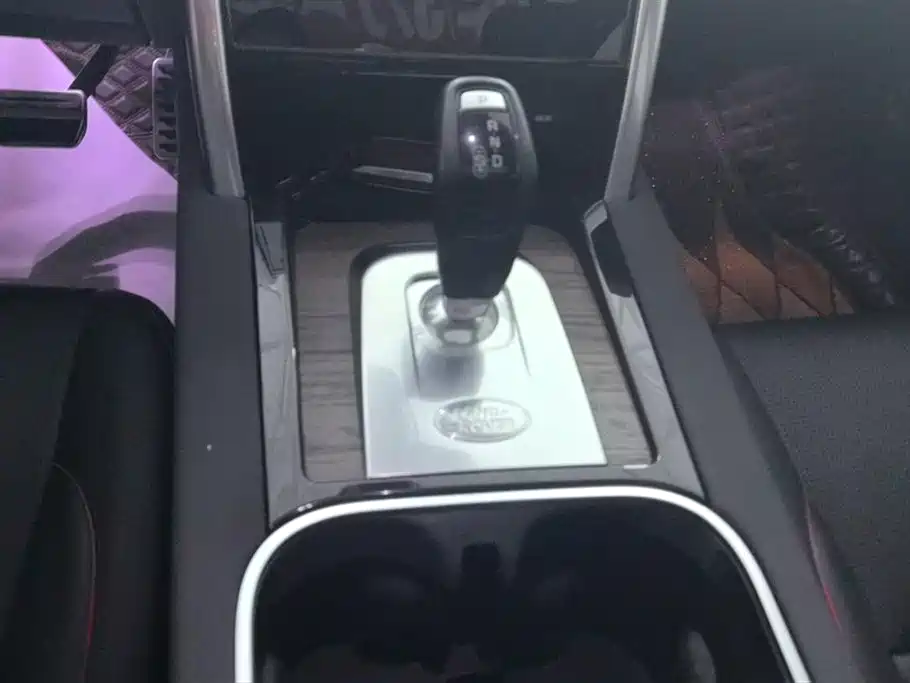 Land Rover Discover sports