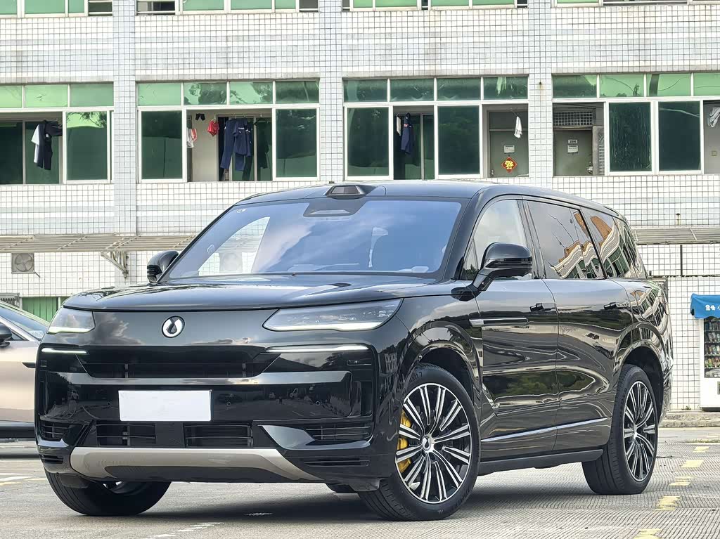 Denza N9