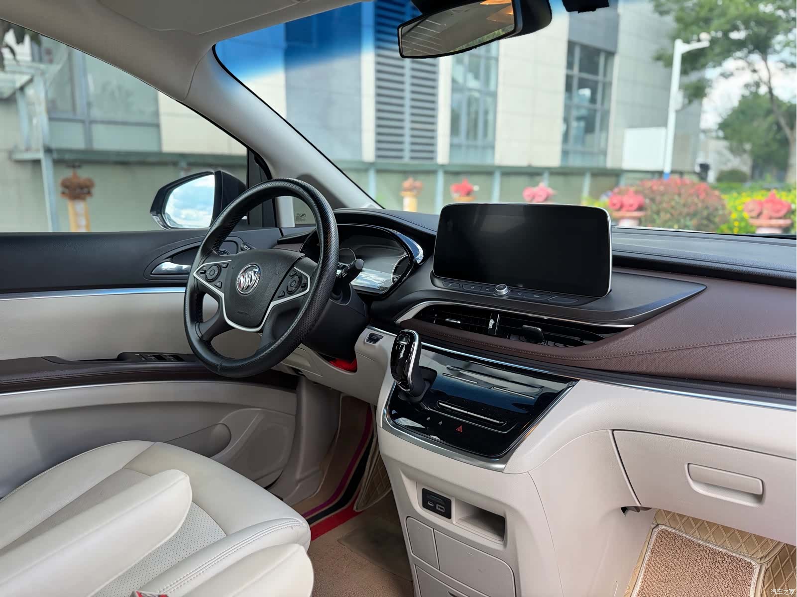 Buick GL8, 2023 11