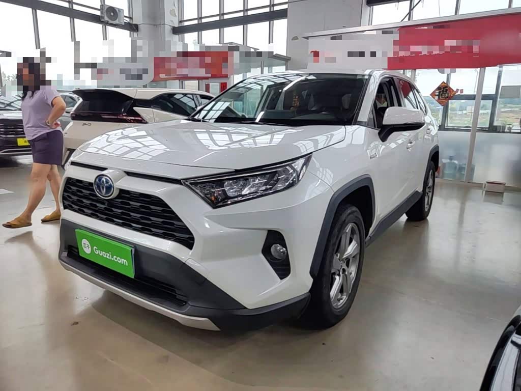 Toyota RAV4 2021 2.5L E-CVT Elite
