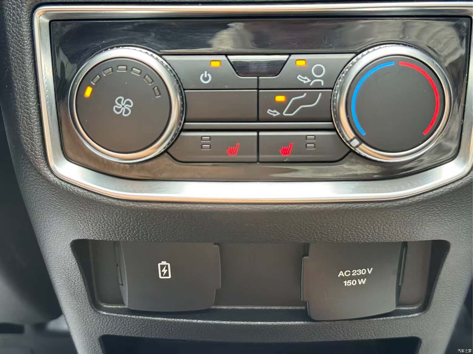 Ford Explorer, 2022 21
