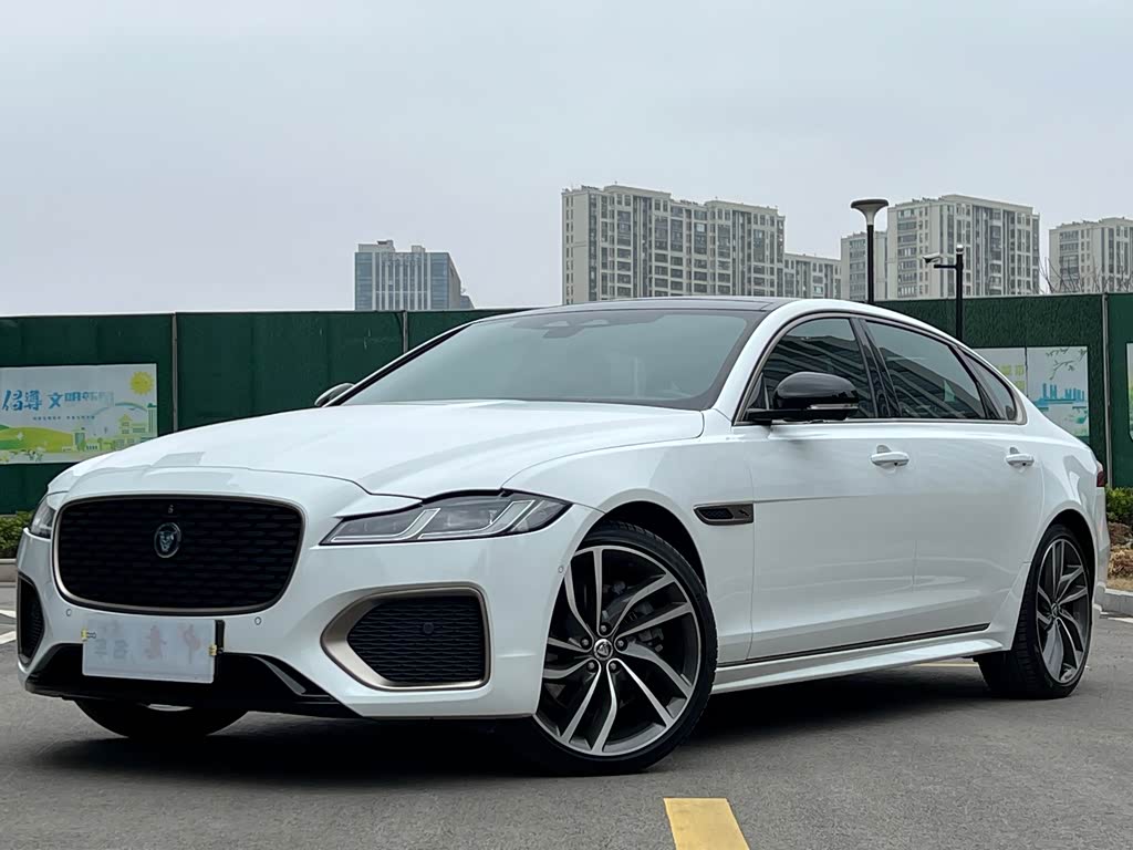 Jaguar XFL