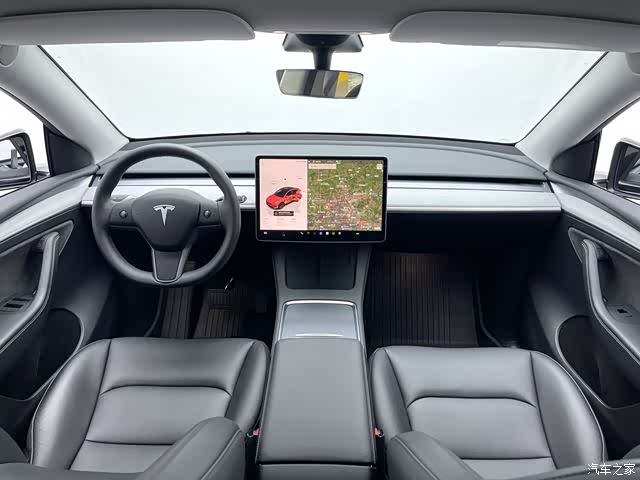 Tesla Model Y, 2024 8