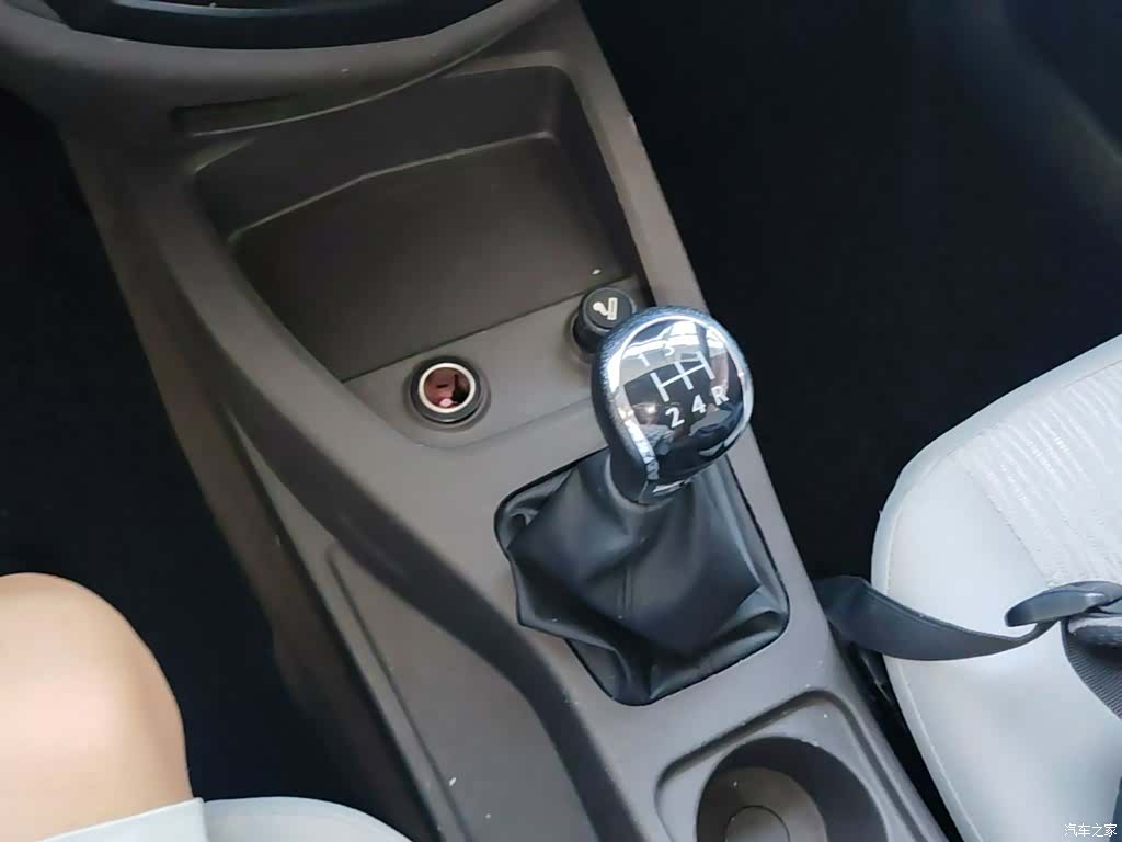 Wuling Hongguang, 2019 14