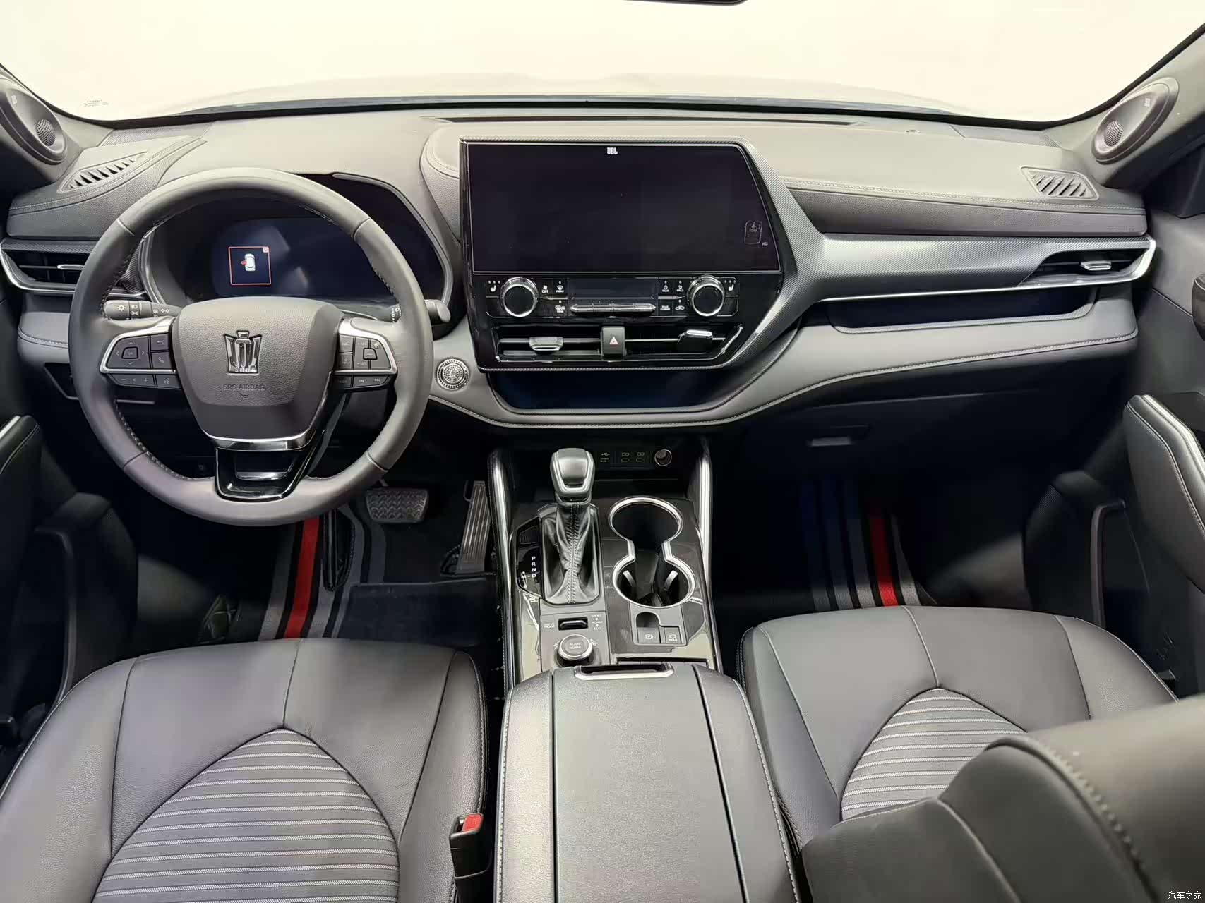 Toyota Crown, 2024 4