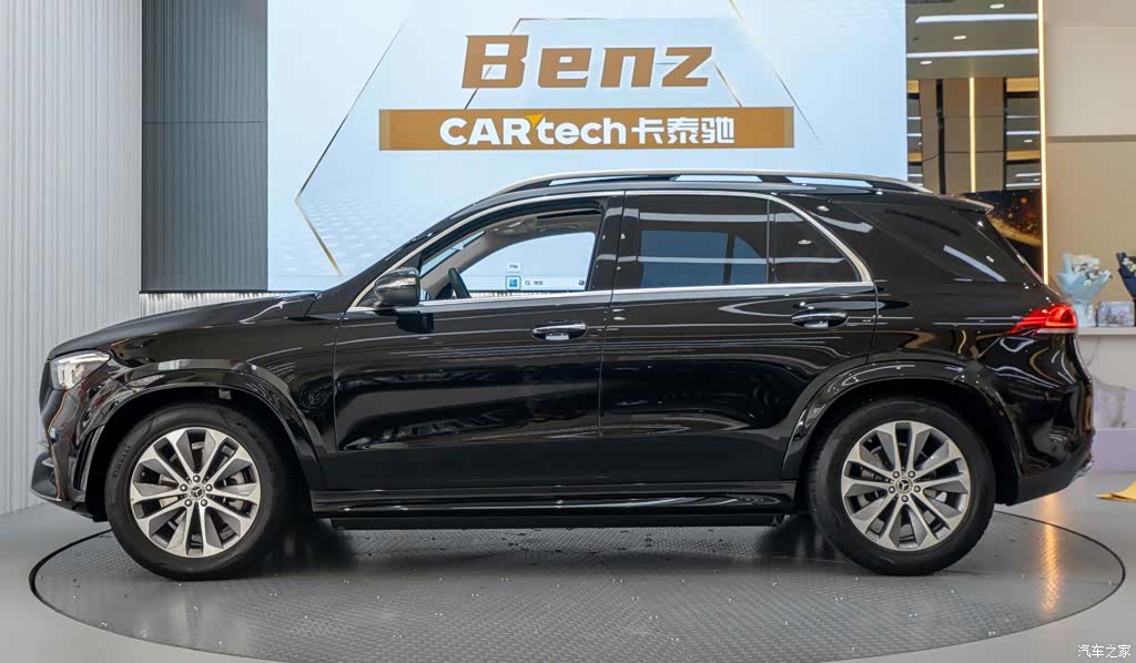 Mercedes-Benz GLE, 2023 все фото