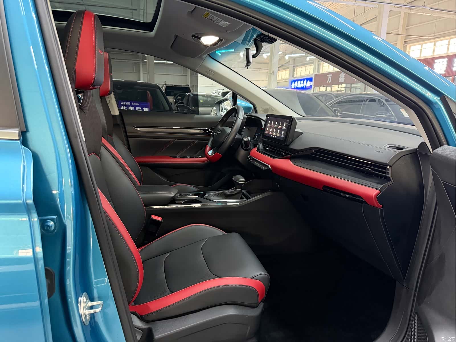 Geely Emgrand, 2022 18
