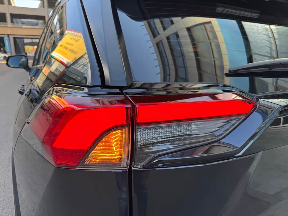 Toyota RAV4 Rongfang