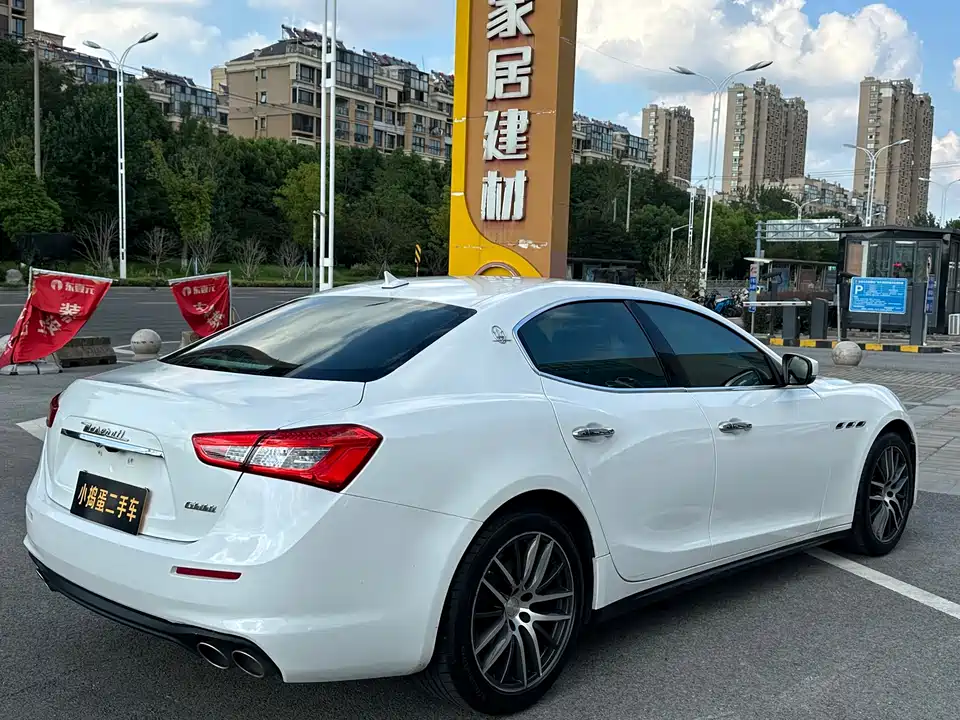 Maserati Ghibli Maserati Ghibli