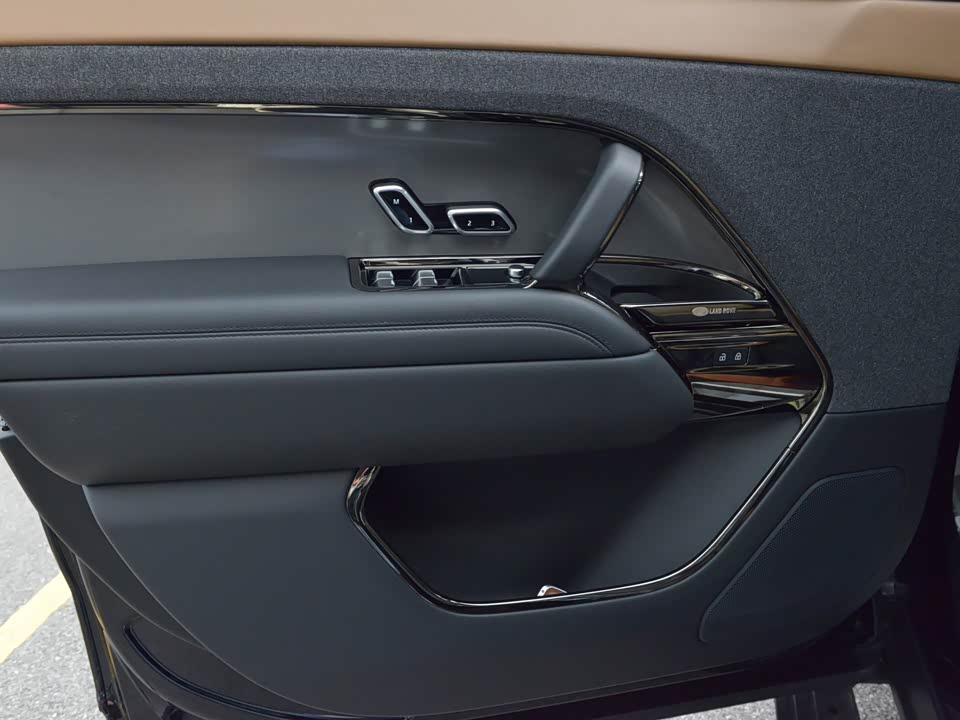 Land Rover Range Rover Sport Land Rover Range Rover Sport