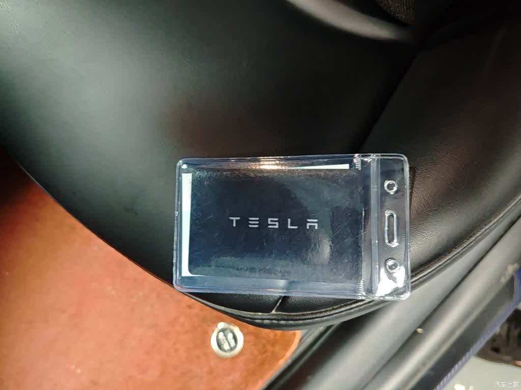 Tesla Model Y, 2021 9