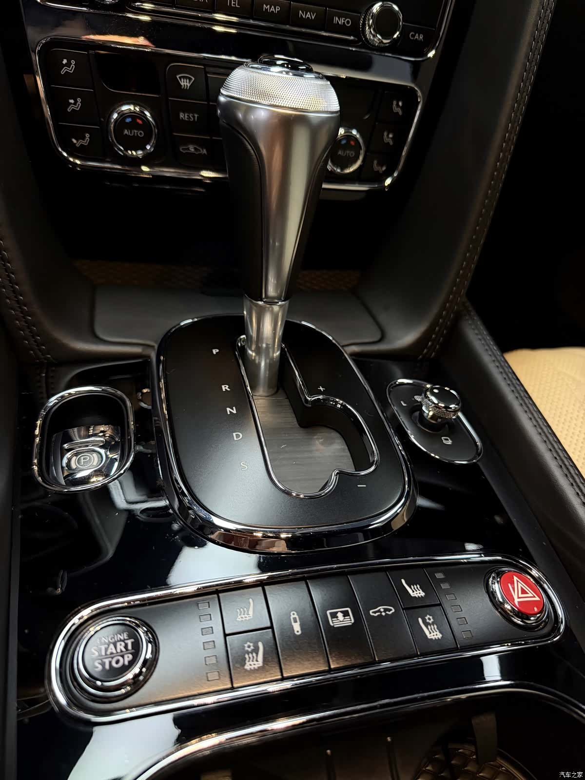 Bentley Flying Spur, 2019 8