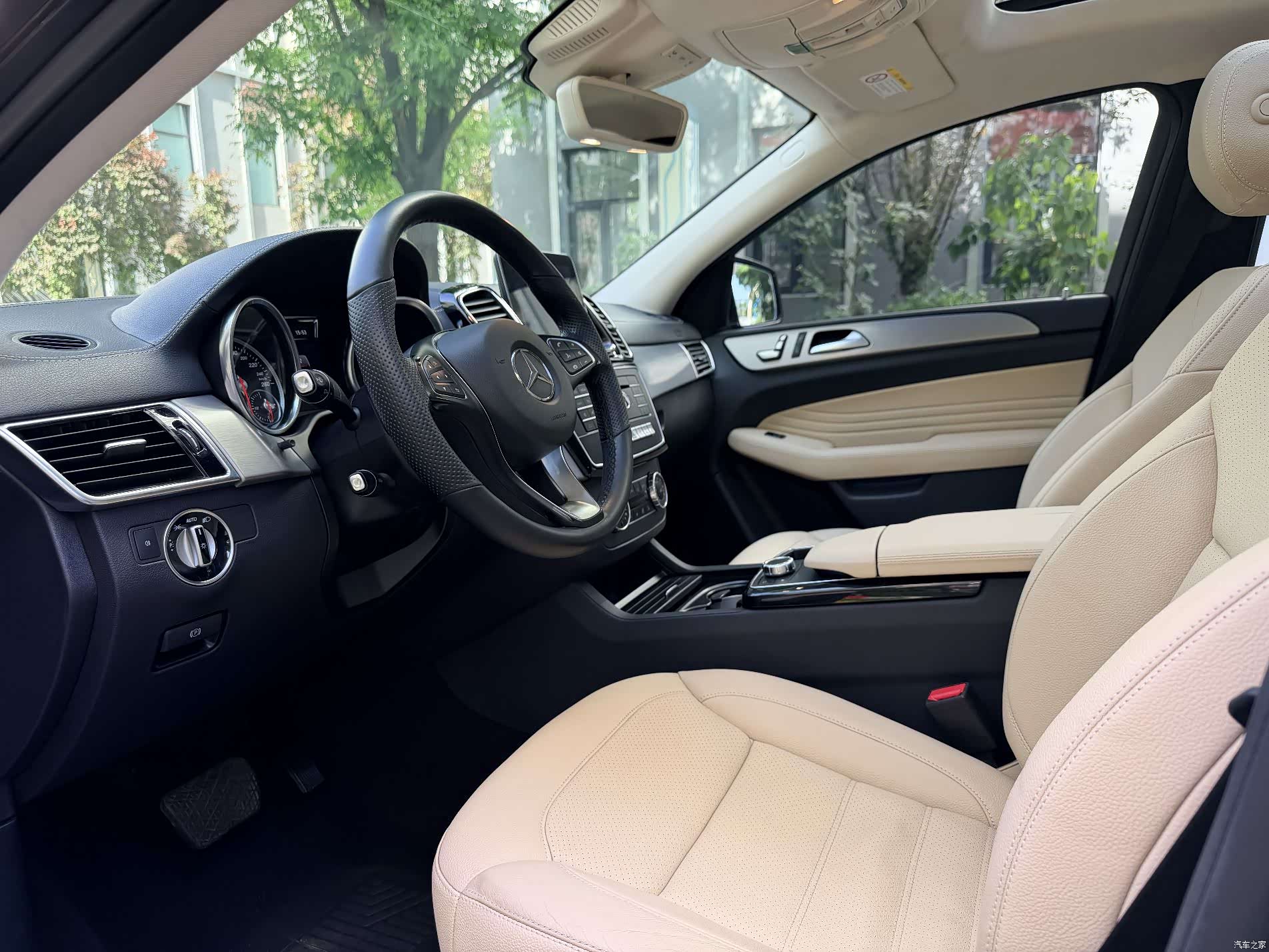 Mercedes-Benz GLE, 2018 8
