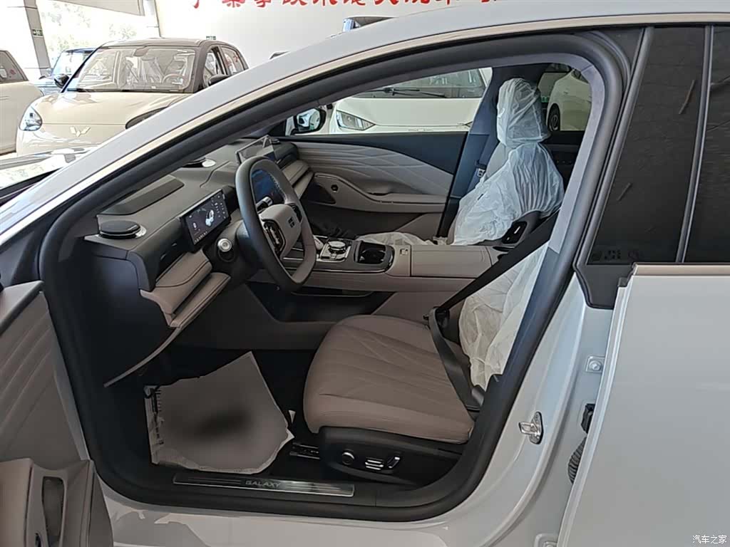 Geely 8, 2026 16