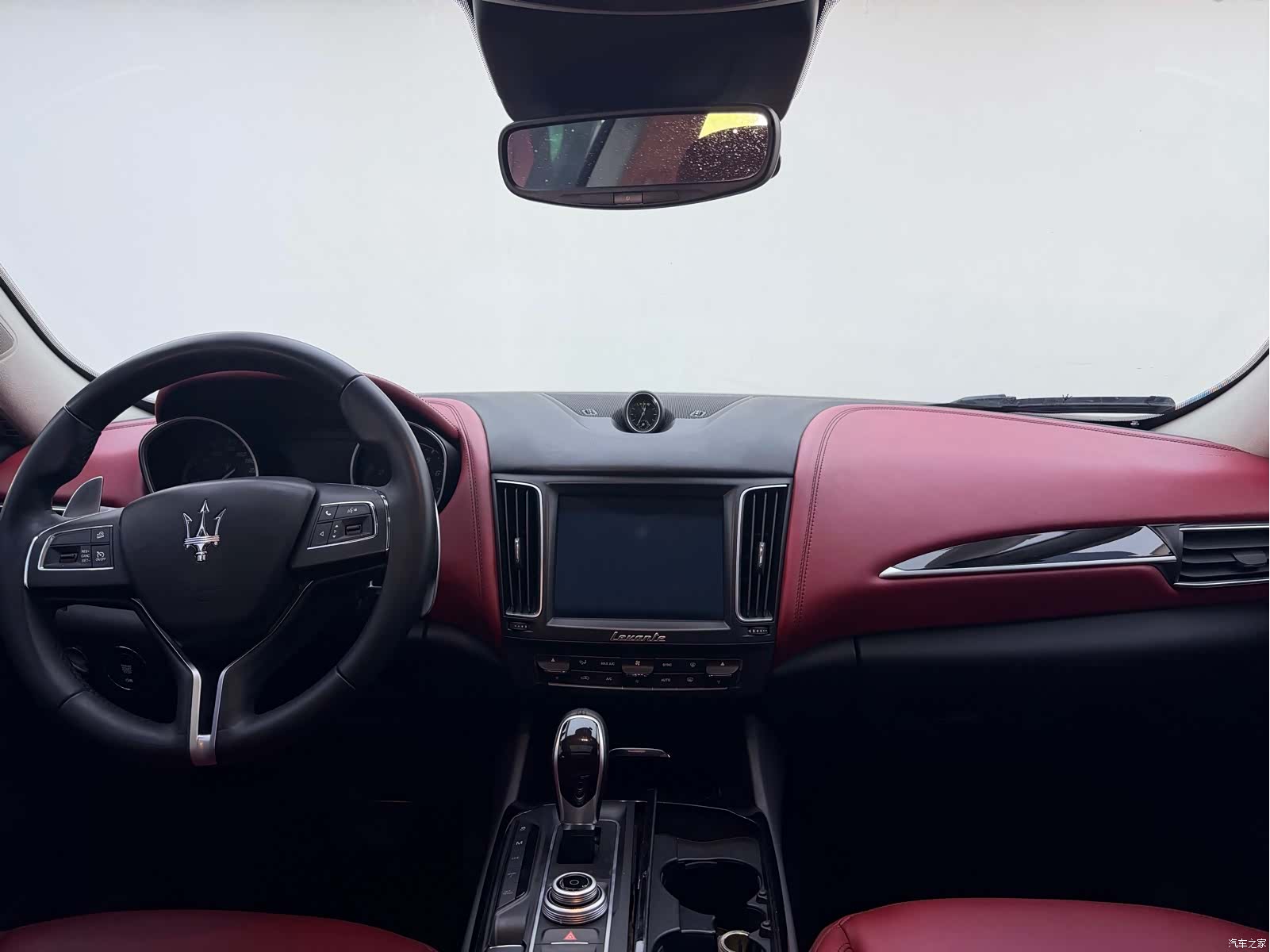 Maserati Levante, 2018 14
