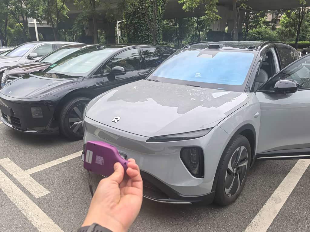 NIO ES6