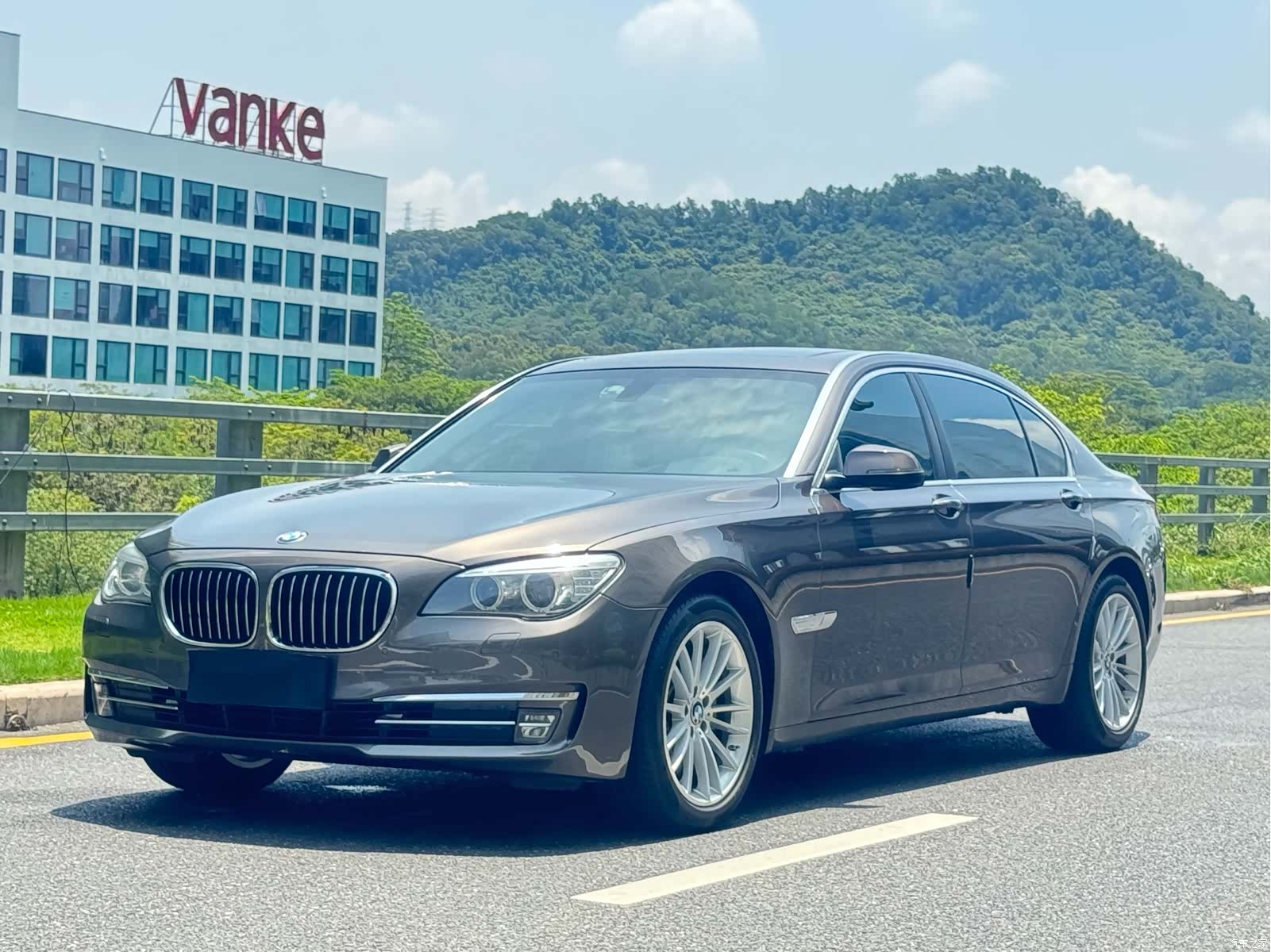 BMW 7 Series, 2015 1