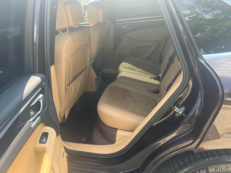 Porsche Macan Porsche Macan