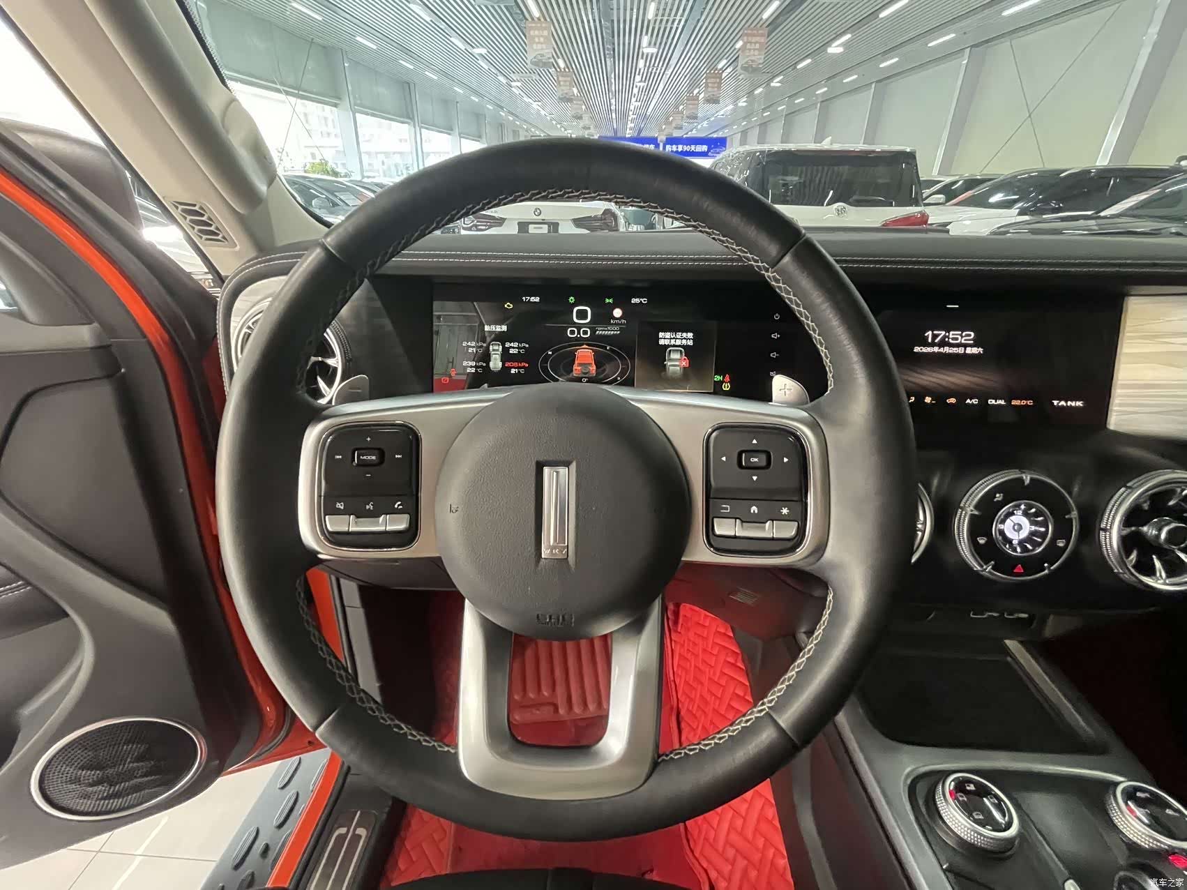 Tank 300, 2021 10