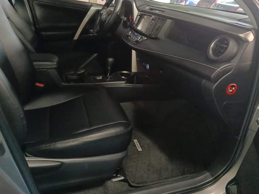 Toyota RAV4 Rongfang