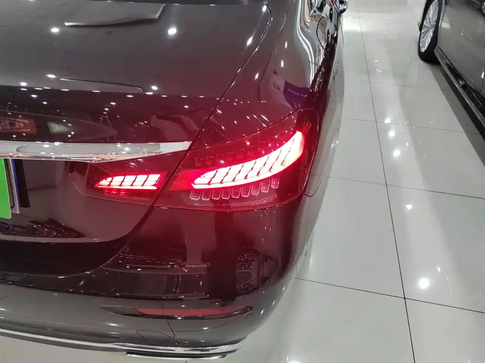 Mercedes-Benz E-class Mercedes-Benz E-class