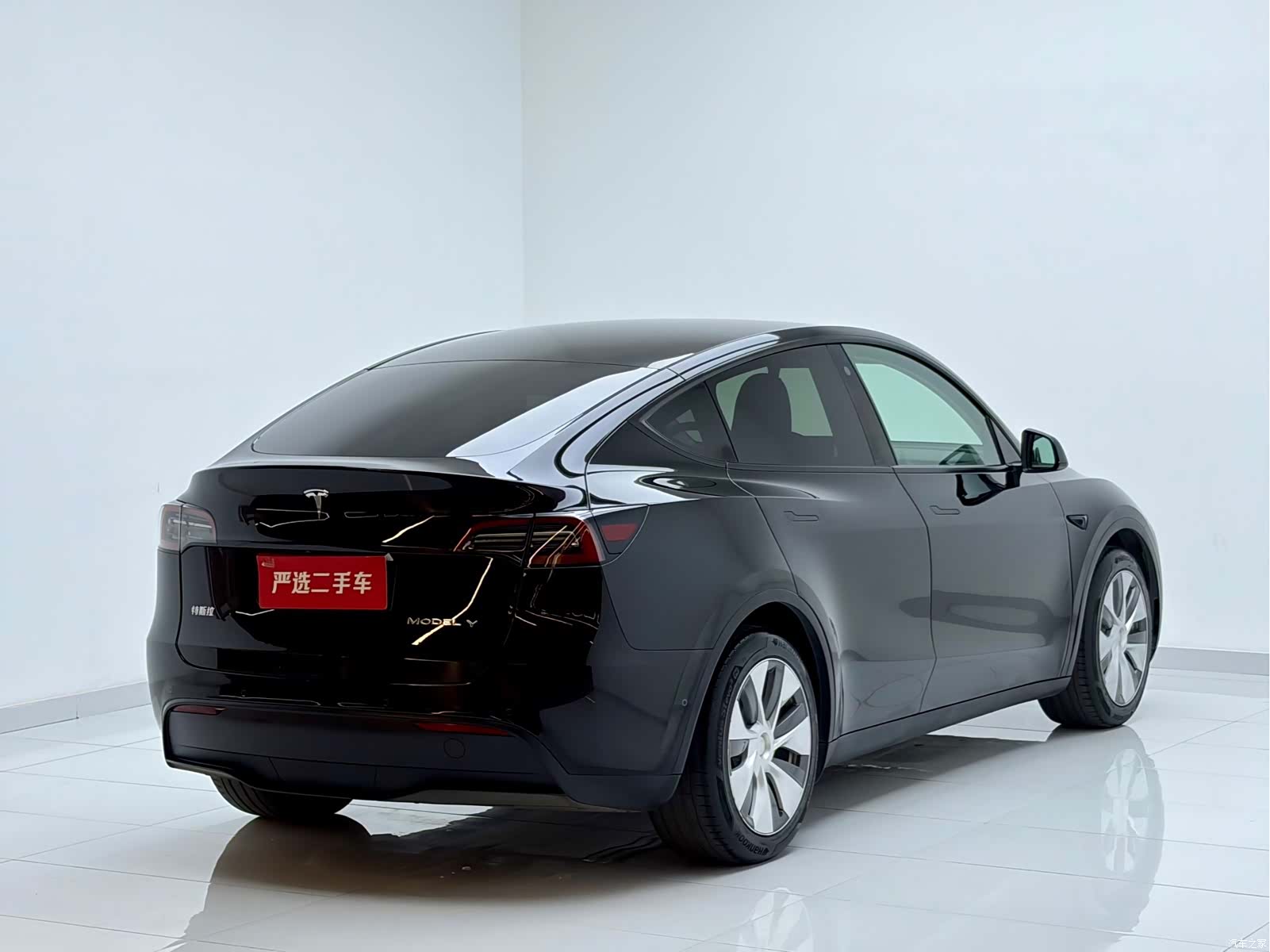 Tesla Model Y, 2022 7