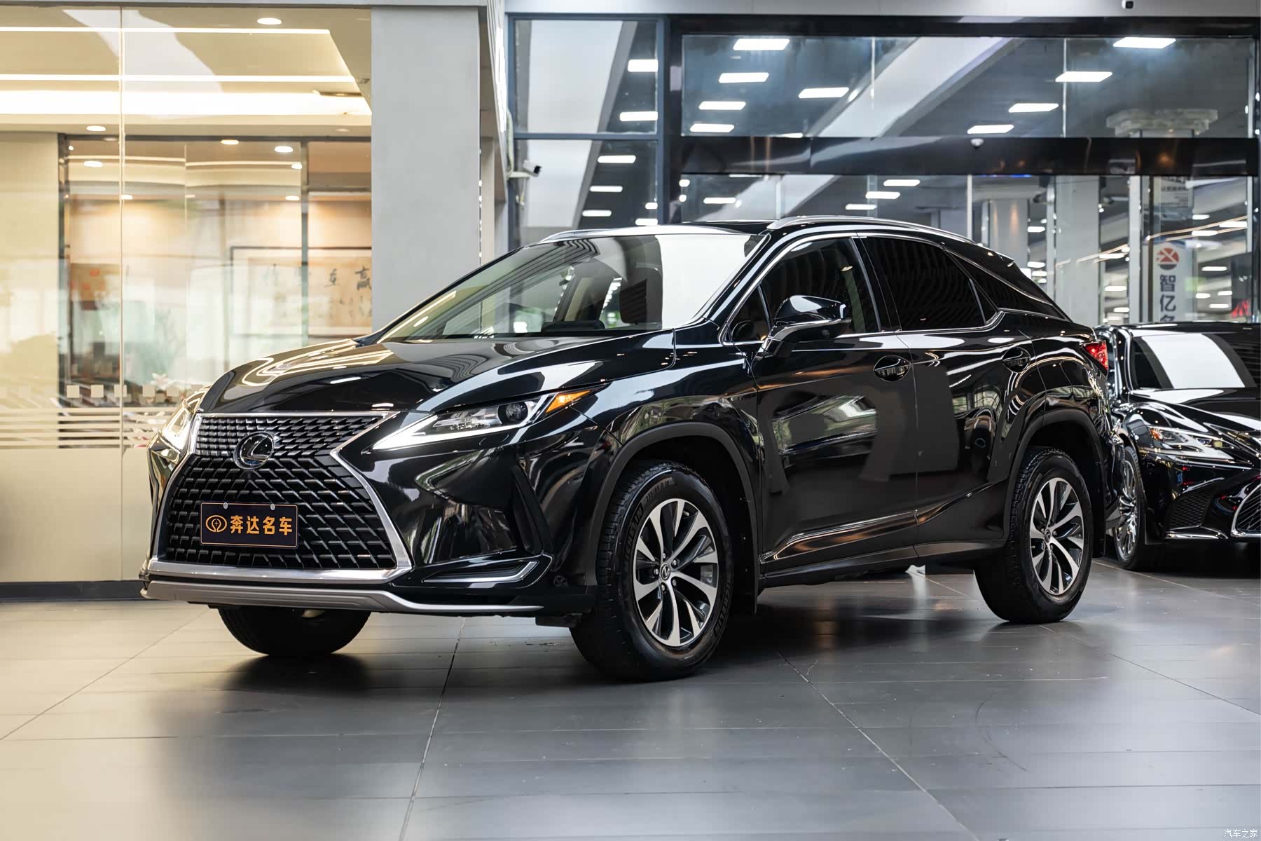 Lexus RX, 2022 1