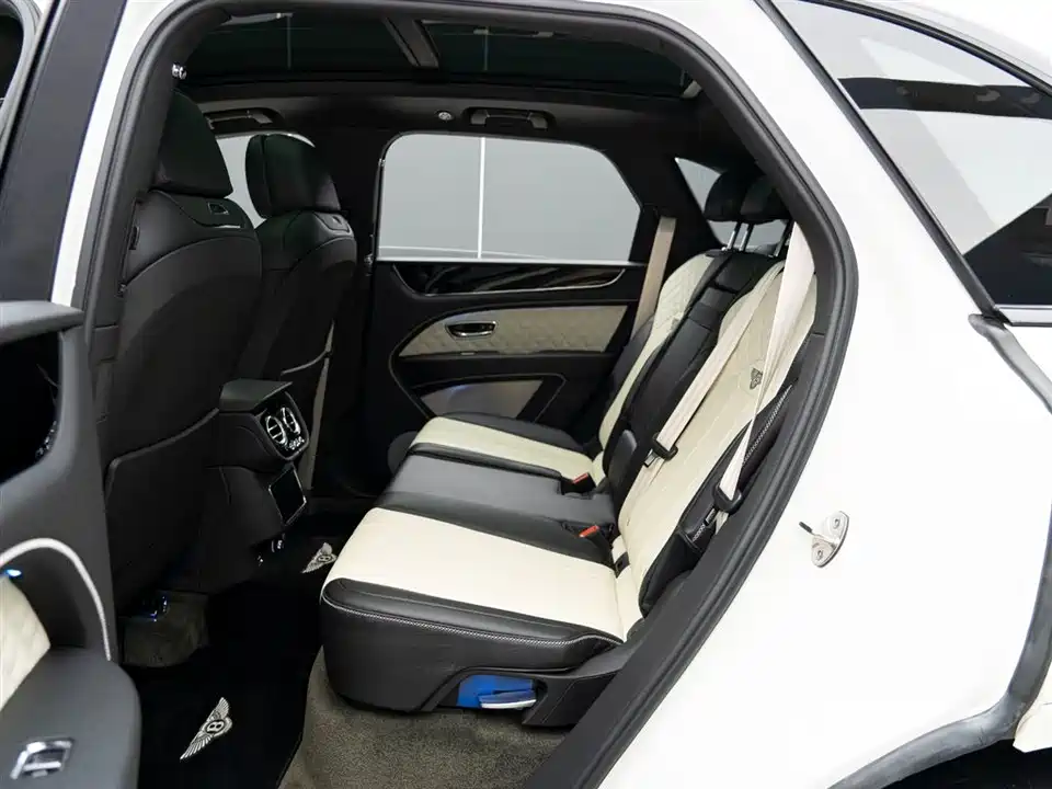 Bentley Tim Yue Bentley Tim Yue