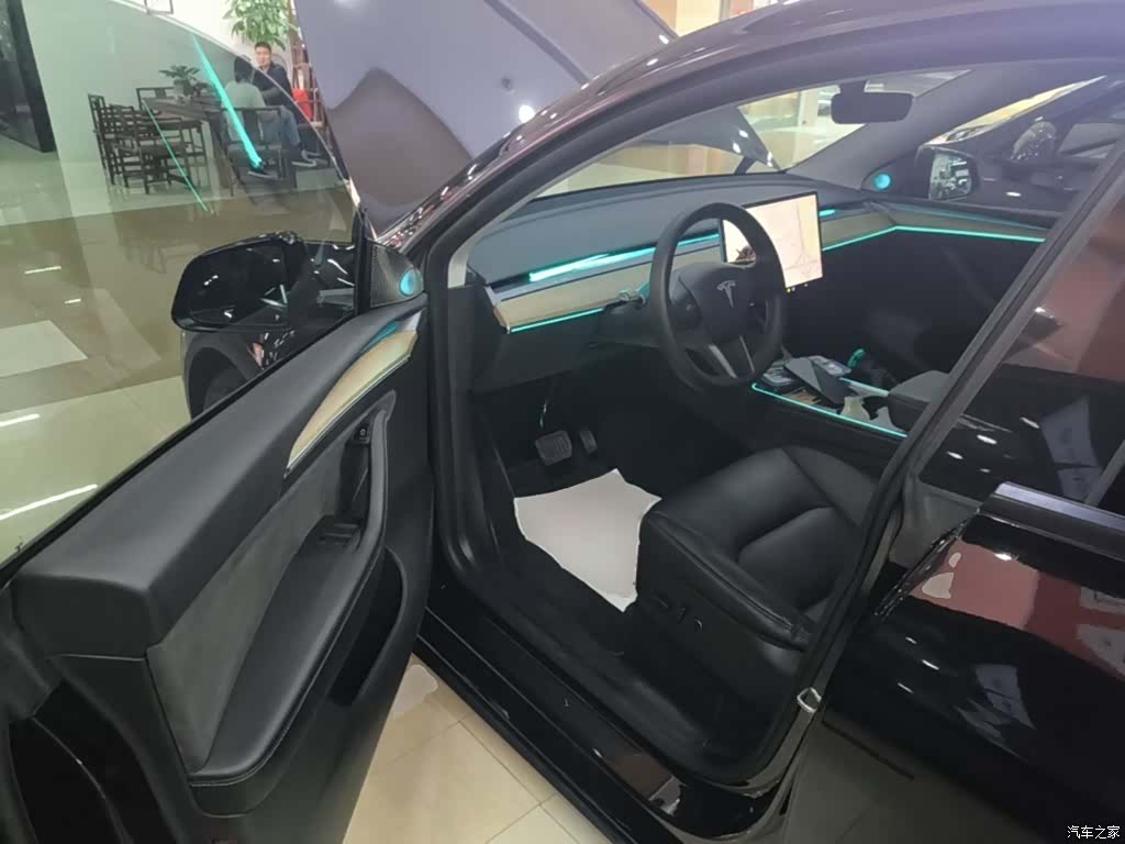 Tesla Model Y, 2022 16