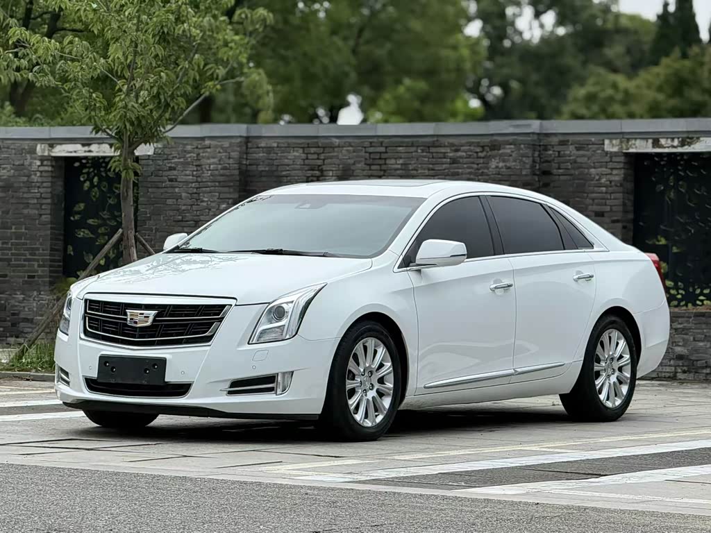 Cadillac XTS