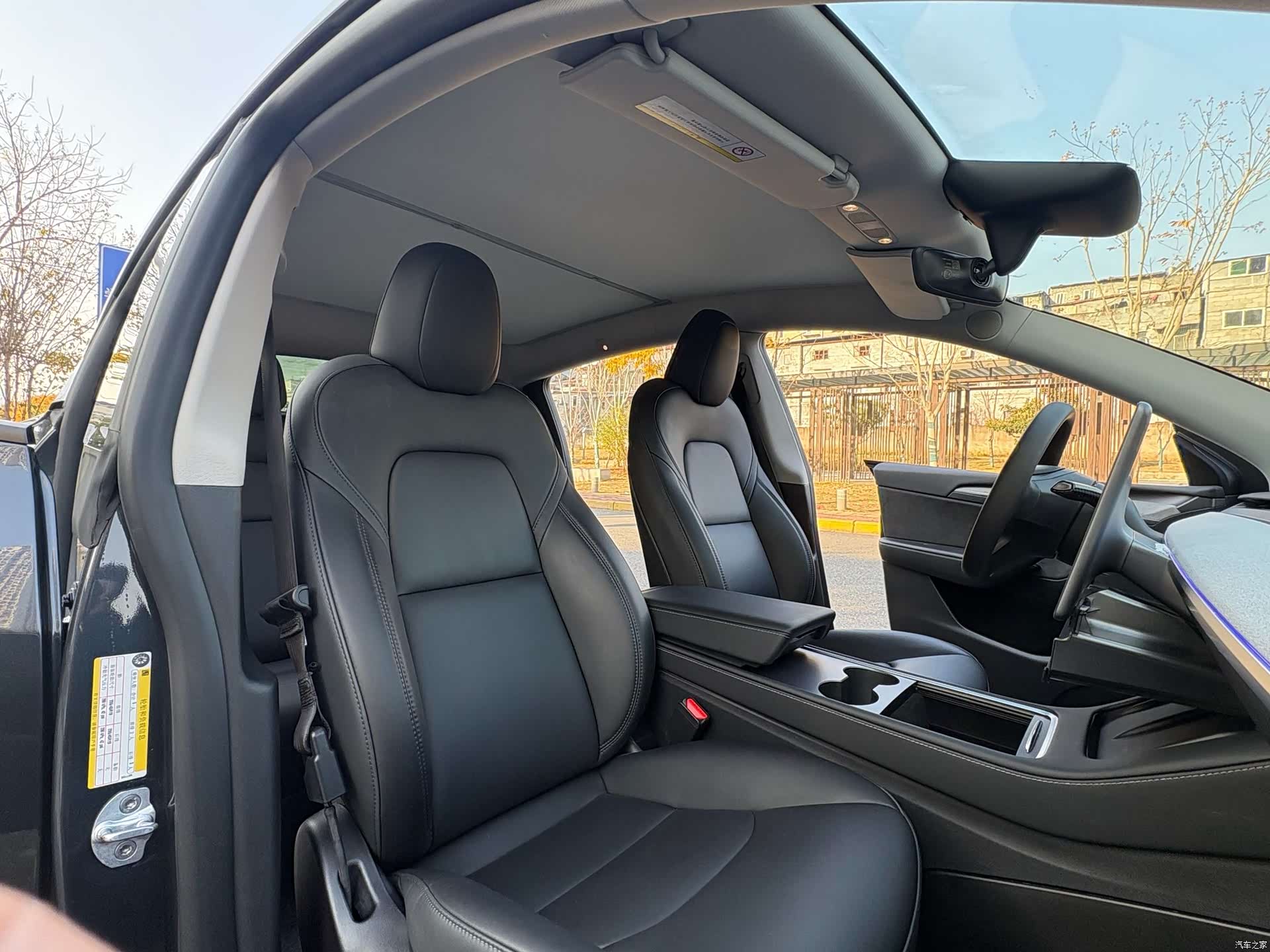 Tesla Model Y, 2024 4