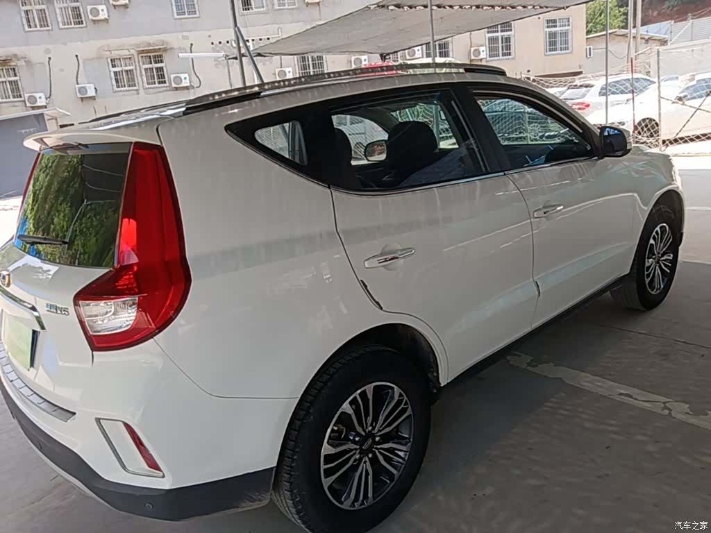 Geely X6, 2017 7