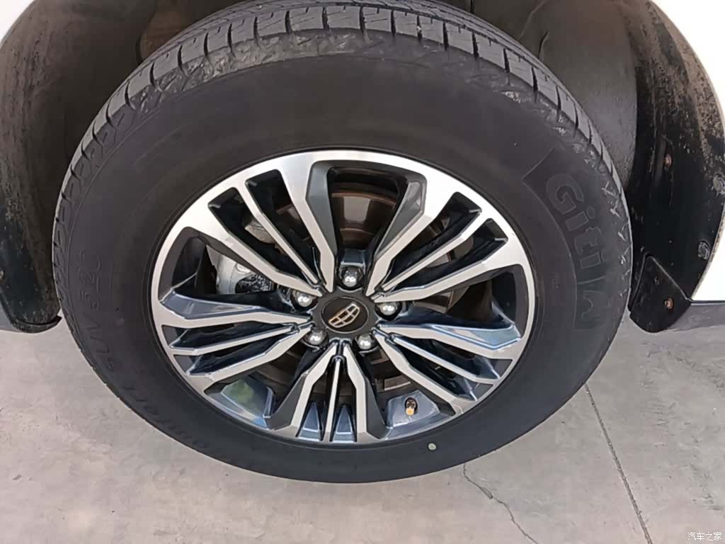 Geely X6, 2017 23