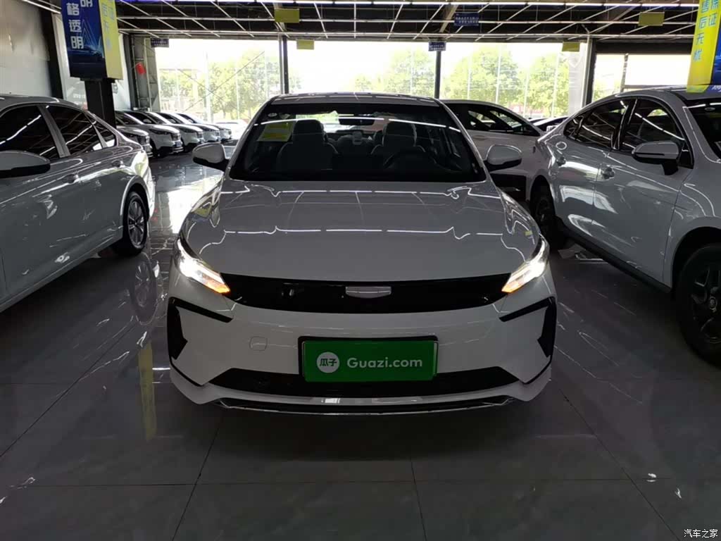 Geely Emgrand, 2024 3