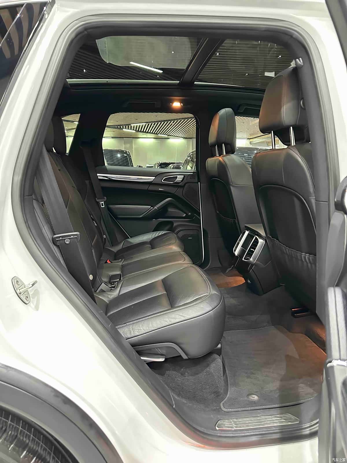 Porsche Cayenne, 2015 15