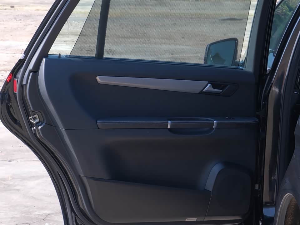 Mercedes-Benz R-class