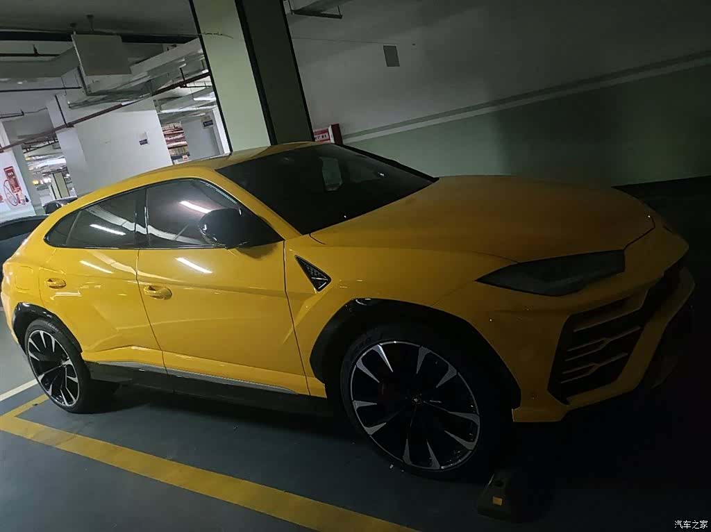 Lamborghini Urus, 2020 3