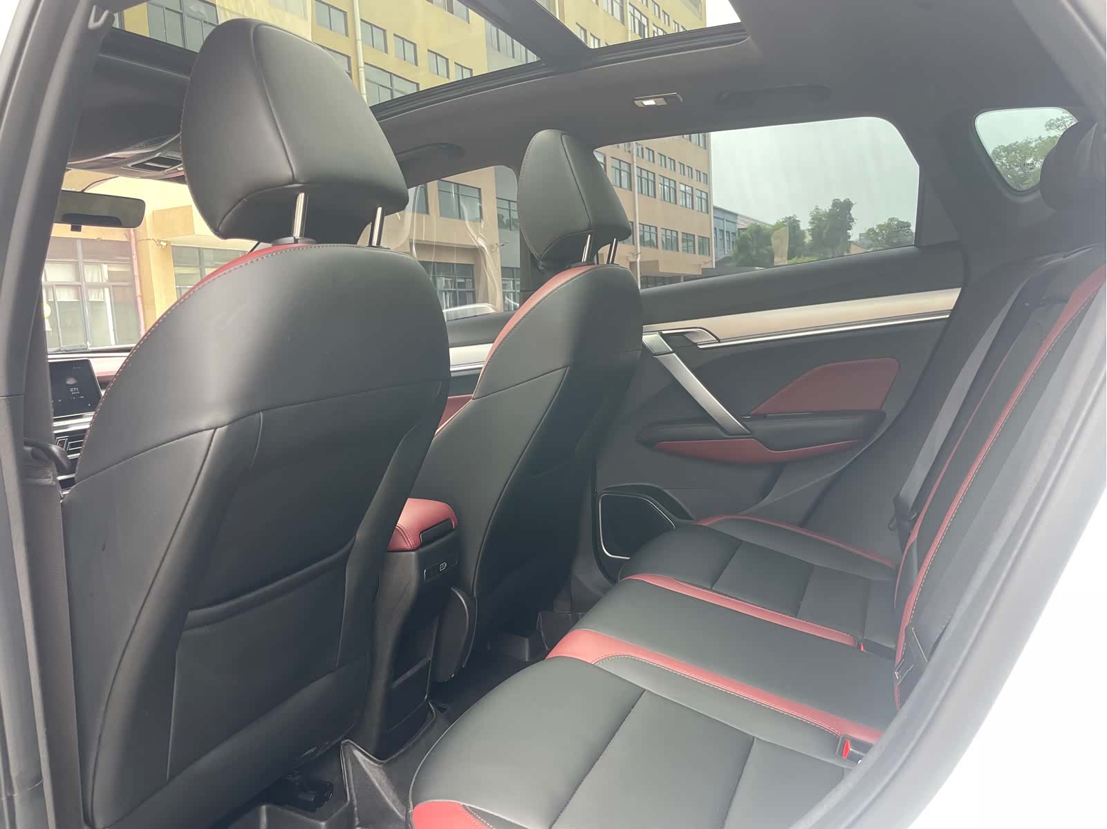 Geely Coolray, 2021 10
