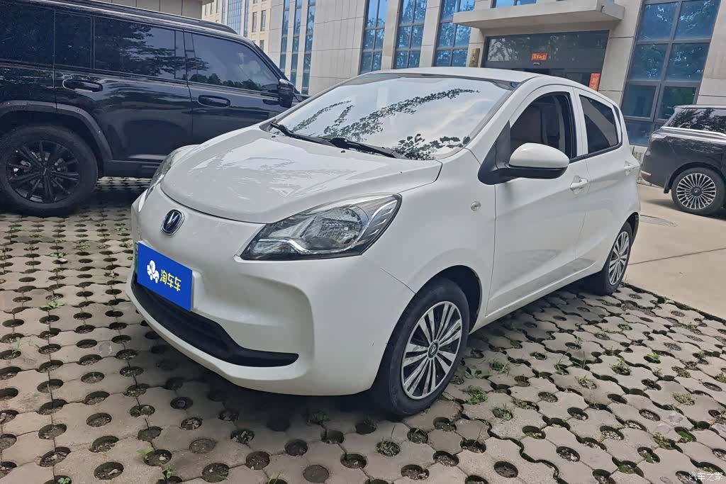 Changan E-Star, 2022 1