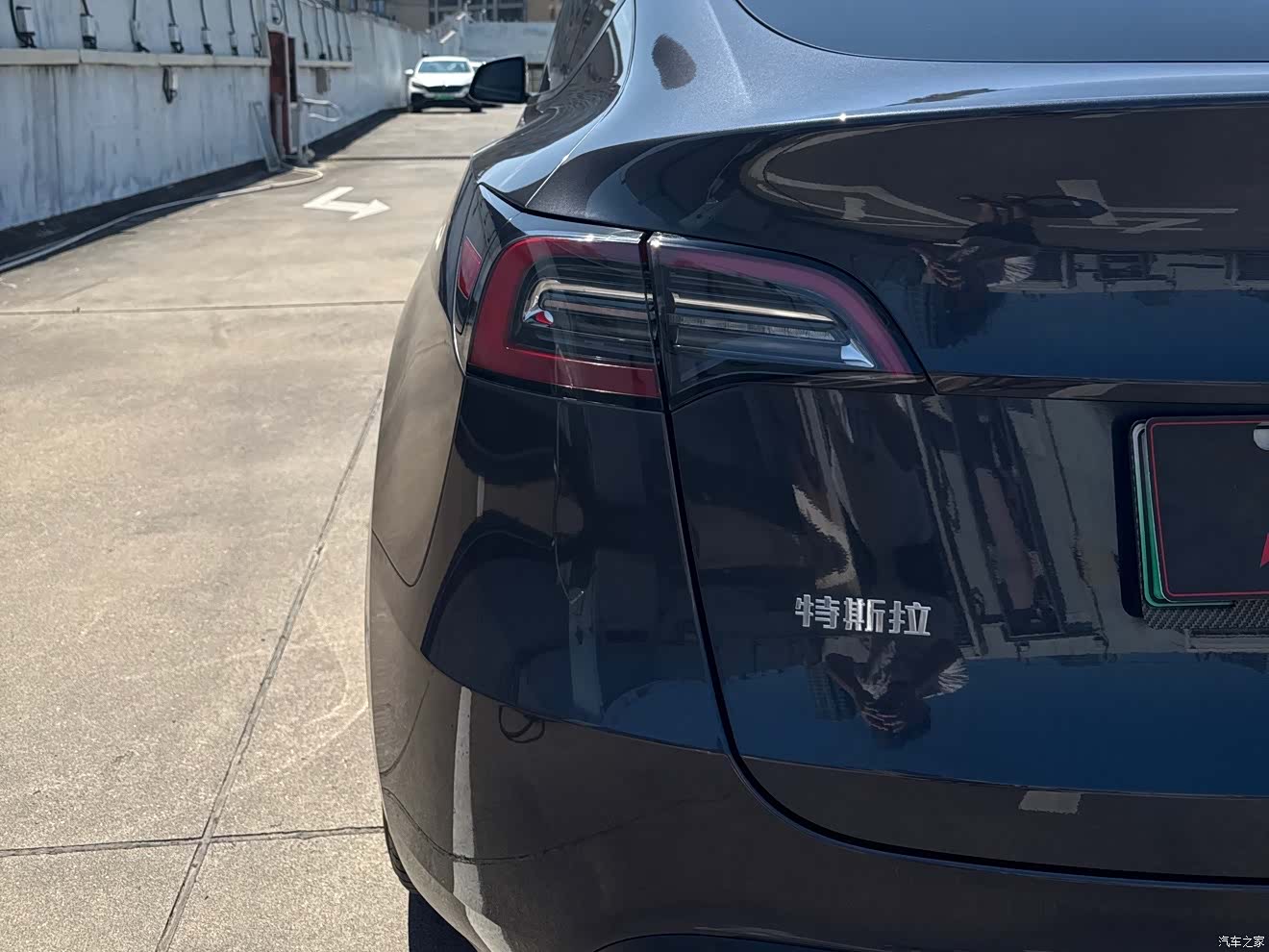 Tesla Model Y, 2024 6