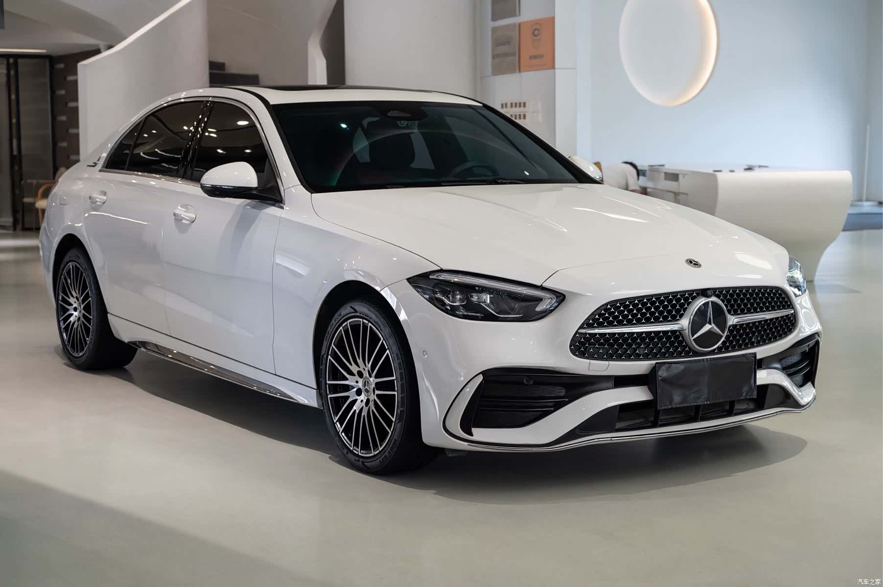 Mercedes-Benz C-Class, 2023 3