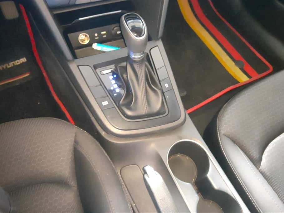 Hyundai Lead Hyundai Lead