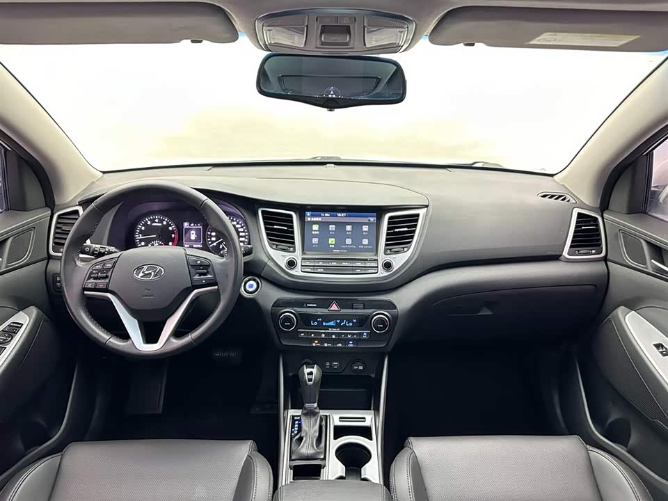 Hyundai Tucson Hyundai Tucson
